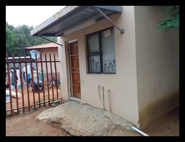 3 BEDROOM HOUSE FOR SALE IN OOS EINDE